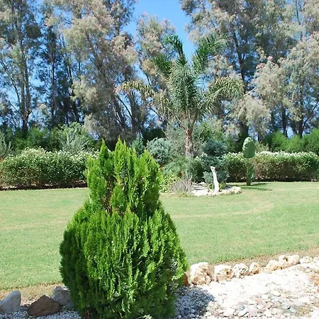 빌라 Marlin Front Luxury - 4 Bedrooms Agia Marina (Northern Cyprus)