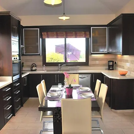 Marlin Front Luxury - 4 Bedrooms Agia Marina (Northern Cyprus)