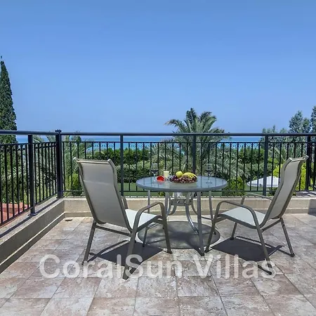 Marlin Front Luxury - 4 Bedrooms Agia Marina (Northern Cyprus)