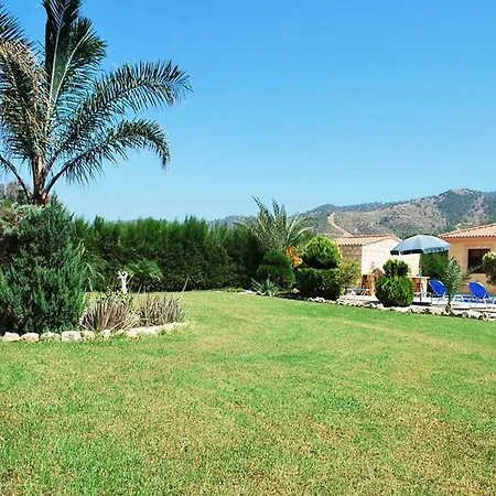 Villa Marlin Front Luxury - 4 Bedrooms Agia Marina (Northern Cyprus)