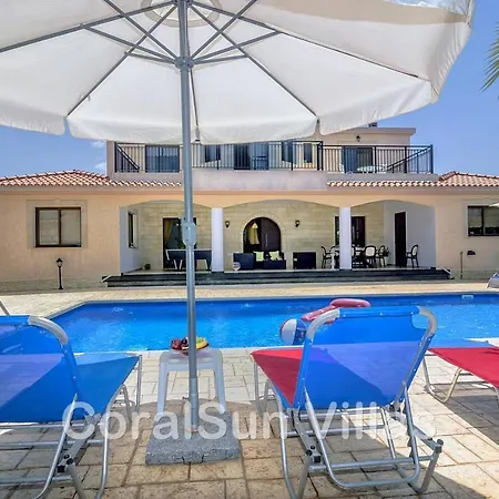 Marlin Front Luxury - 4 Bedrooms Agia Marina (Northern Cyprus)