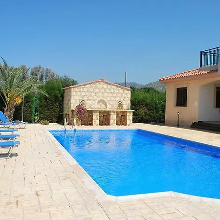 Marlin Front Luxury - 4 Bedrooms Agia Marina (Northern Cyprus)